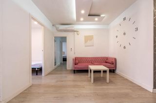 Flat  Calle ronda de los panaderos. Piso de 5 dormitorios ideal para inversores junto a edificio jun
