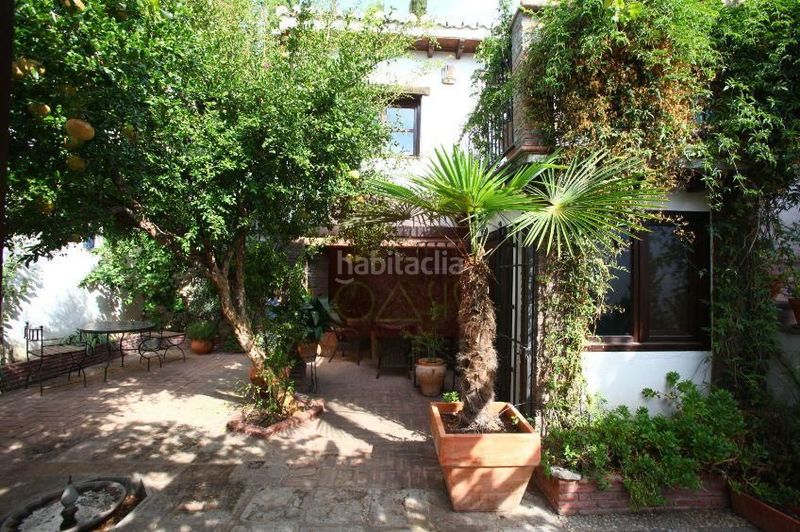Foto cf60e126-1381-44fb-a9f8-d42c88ff22c5. Casa amb calefacció a Barrio de Albaicín Granada