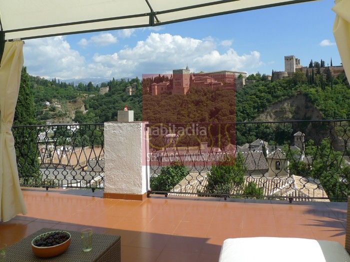 Foto 8aa04d69-603b-4fe0-b572-9c0597d9852e. Chalet mit heizung parking in Barrio de Albaicín Granada
