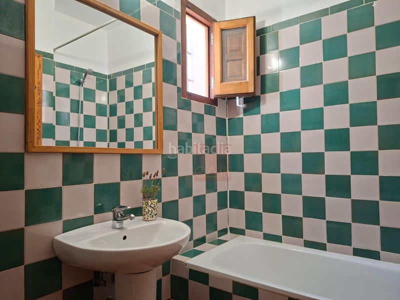 Foto fa7ee8f7-70c2-4e98-8b22-efdbc334c2f5. Chalet con riscaldamento in Barrio de Albaicín Granada
