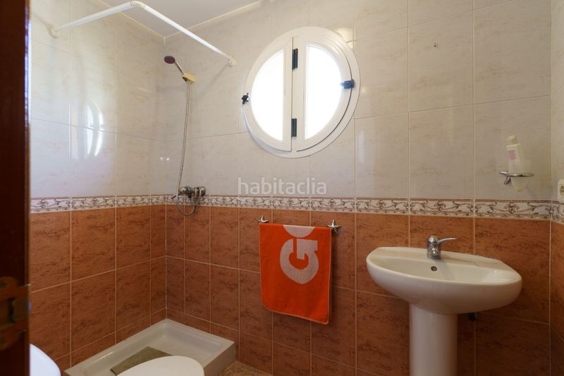 Foto 0b7f5432-3549-49a7-a867-8c45aa3cecda. Casa aparellada amb calefacció aparcament a Ogíjares