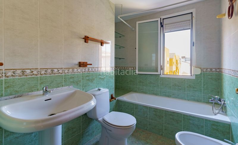 Foto 337f89c1-7cf1-4625-82fc-1dd7fb212966. Casa aparellada amb calefacció aparcament a Ogíjares