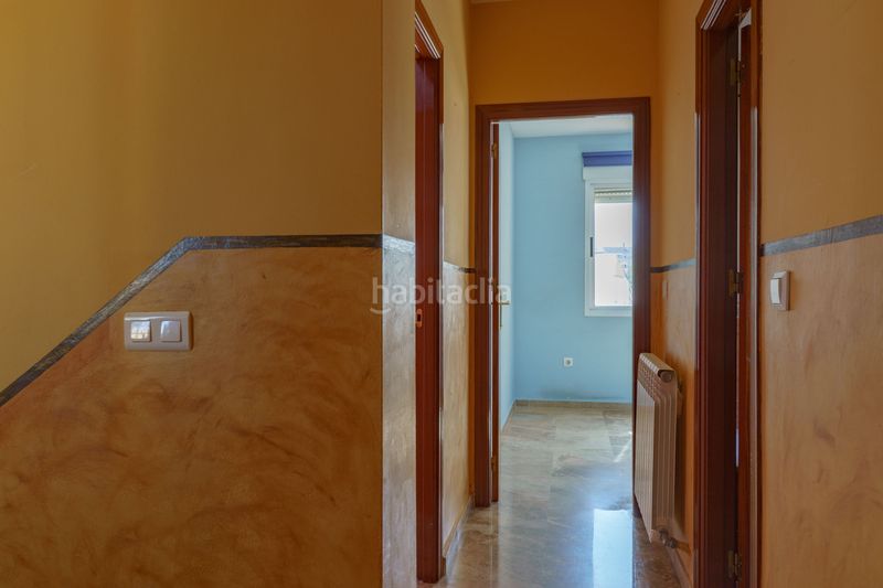 Foto 3773066f-0d82-4f54-ba58-1b6d89f8a0a2. Casa aparellada amb calefacció aparcament a Ogíjares