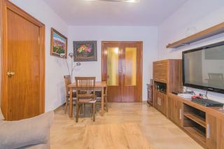 Piso en Calle san juan de dios. Espectacular piso en esquina de 3 dormitorios, salon, cocina, ba