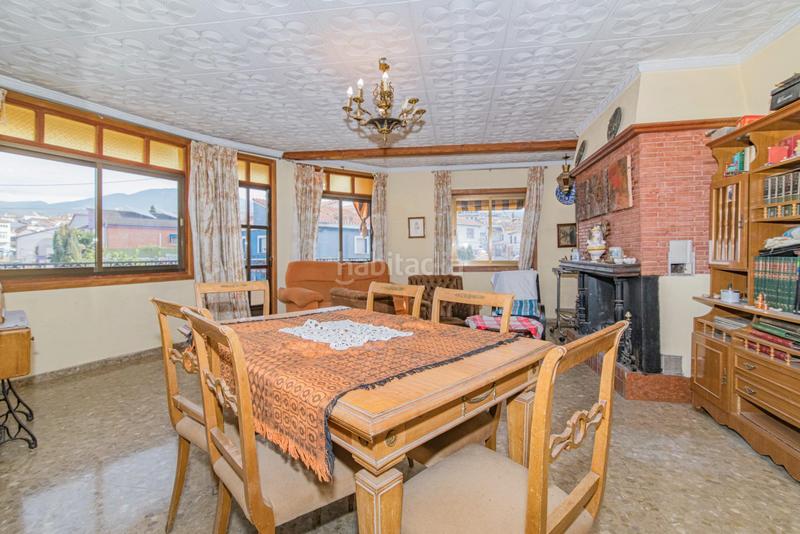 Foto f30cdff8-d438-4c38-a802-4ed0d02a953e. Casa amb aparcament a La Zubia Ciudad Zubia (La)