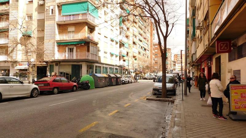 Foto d88b390d-0d77-4c74-92e8-a91c2aca14d5. Miete geschäftsraum in calle concha espina 33 in Barrio de Zaidín Granada