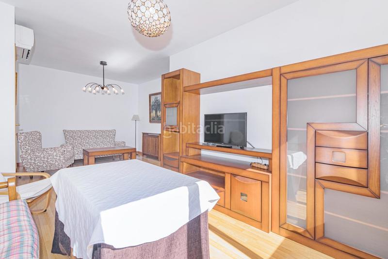 Foto 97a66ee4-2f43-484e-bb33-733481e8ab42. Appartement dans calle albondón dans Rosaleda - Juventud Granada