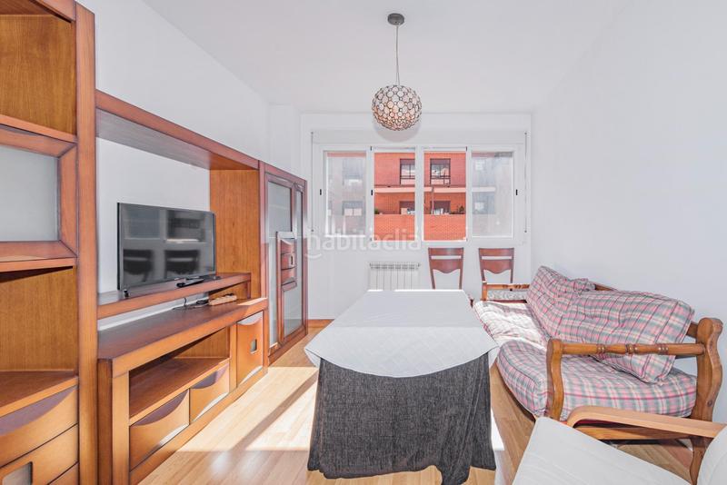 Foto a21897a2-f194-42ad-a309-204b6b0ff50b. Appartement dans calle albondón dans Rosaleda - Juventud Granada