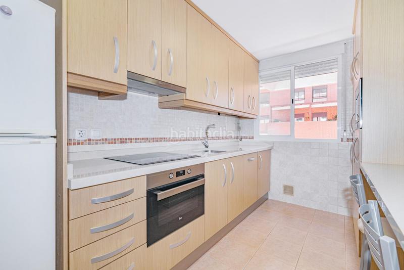 Foto f3147a65-a9c9-4abd-949e-9c20b4f070a3. Appartement dans calle albondón dans Rosaleda - Juventud Granada