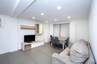 Flat in Calle JUAN DE LA CIERVA