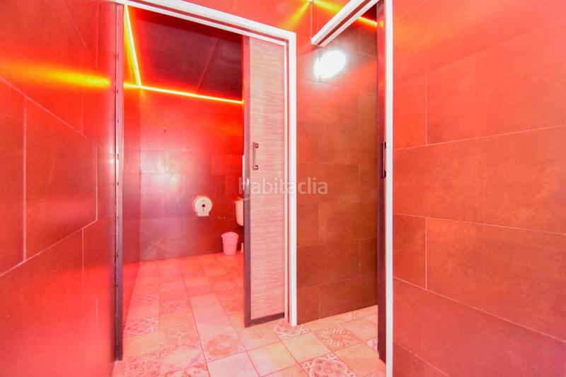 Foto 4b8689c9-b795-4d18-b768-6211984e8498. Lloguer local comercial a calle socrates 22 a Camino de Ronda Granada