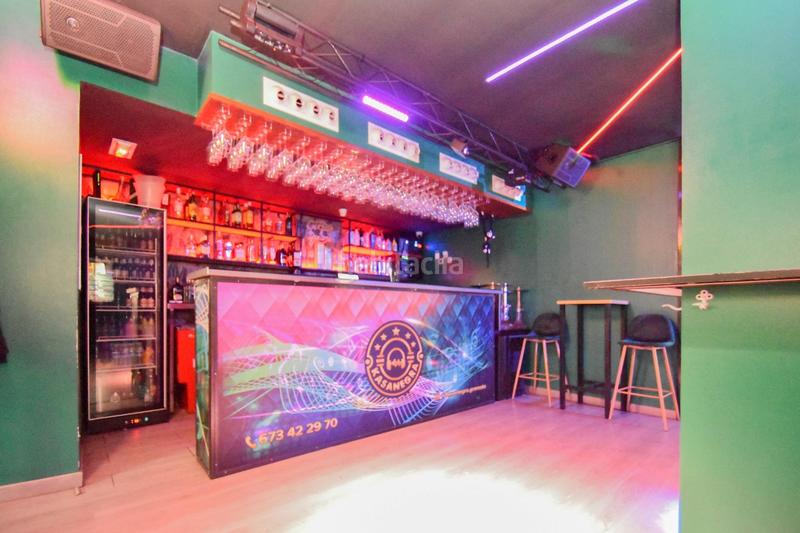 Foto dd7d3518-a597-4bb7-a798-5d3c7e6171ba. Lloguer local comercial a calle socrates 22 a Camino de Ronda Granada