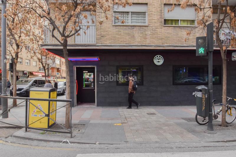 Foto e8cebad7-9ae5-49c4-aeab-51227b0a9bb9. Lloguer local comercial a calle socrates 22 a Camino de Ronda Granada