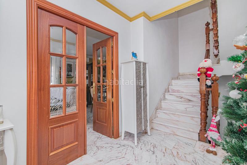 Foto f907fe7b-ec30-4cd9-b5be-cf637444444c. Chalet with heating parking pool in Maracena