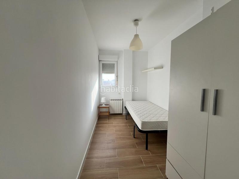 Foto 771f1192-a2f4-411d-b62a-4cda3a4ab149. Rent flat with heating in Camino de Ronda Granada