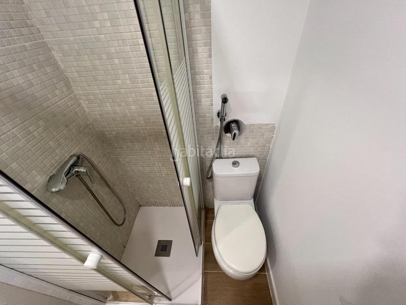 Foto 9c4405ef-c42b-400d-9589-e8bb3b53c460. Rent flat with heating in Camino de Ronda Granada