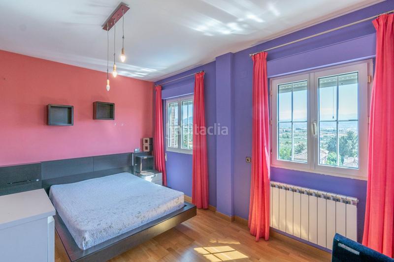 Foto 35b7cd92-5b37-4ffc-9a02-cf253ecb8d76. Chalet con riscaldamento parcheggio piscina in Albolote