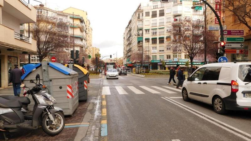 Foto a8cece29-eb4b-46c1-a7a9-643dfdf707cb. Rent business premise in calle concha espina 33 in Granada