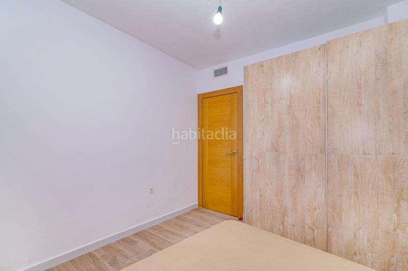 Foto f9cf7cc8-d810-443a-8aaf-c5f9bea1ecbb. Appartamento in calle higueras 19 in La Zubia Ciudad Zubia (La)