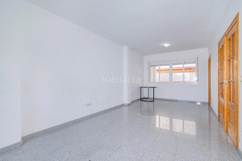 Foto 1e123ab3-4529-4a63-ac40-f9969f05c900. Maison avec parking dans San Antón Armilla