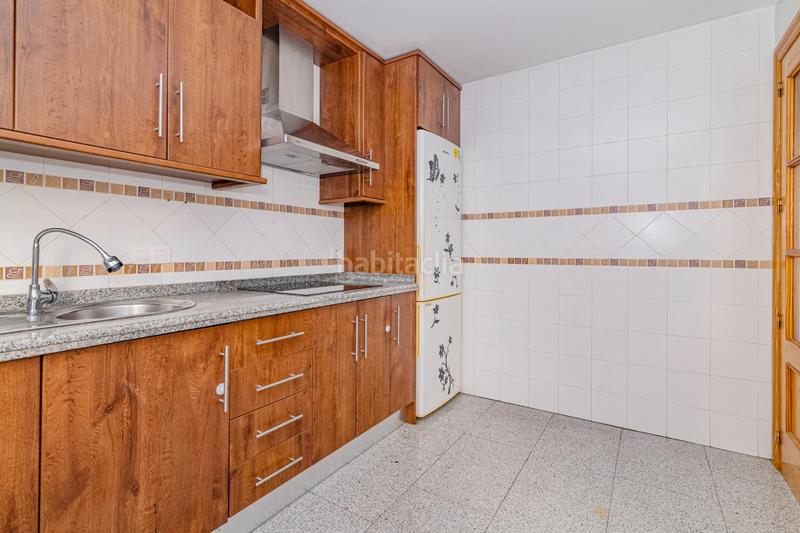 Foto 9a7750a2-b40d-411b-8388-b0599435be3a. Maison avec parking dans San Antón Armilla