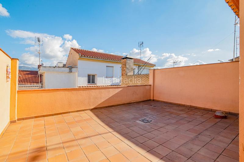 Foto d0874882-653f-4636-ade9-2f6addb11452. Maison avec parking dans San Antón Armilla