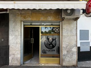 Lloguer Local Comercial a Concha espina 33. Tu negocio ideal!!!!! licencia de cafeteria, hosteleria sin musi