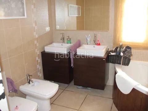 Foto 5c5c792b-dfab-4003-aa84-565eb10d1f7f. Casa adossada amb calefacció piscina a Aljomahima - Ermita Gabias (Las)