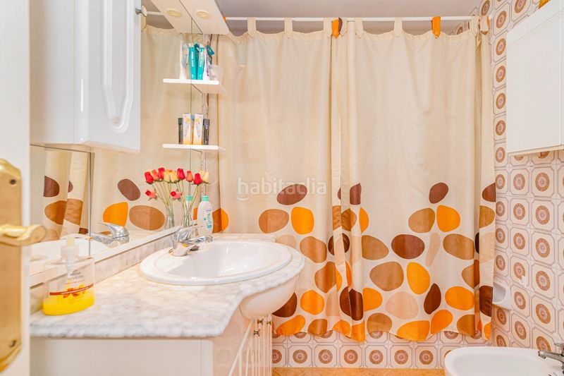 Foto 71602502-7f0b-40ac-ad41-f0d31993a488. Pis amb calefacció aparcament a Cartuja Granada