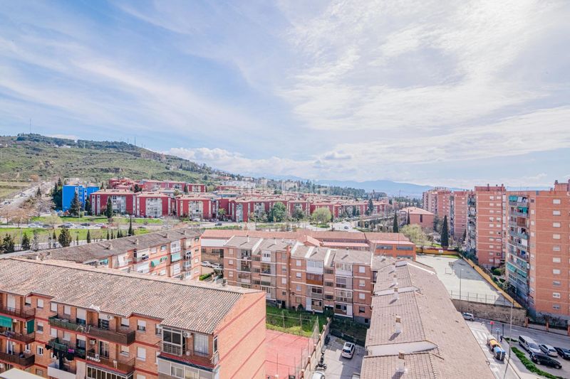 Foto aa8d5e74-cc39-4d8c-b694-cebc5d2ed83e. Pis amb calefacció aparcament a Cartuja Granada