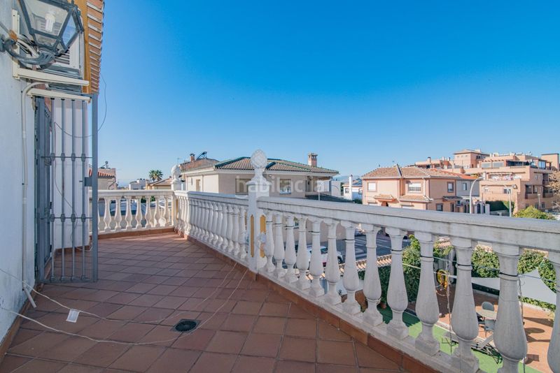 Foto 89805174-8e8f-449a-9fca-f3a406a8dc4b. Xalet amb aparcament piscina a Maracena