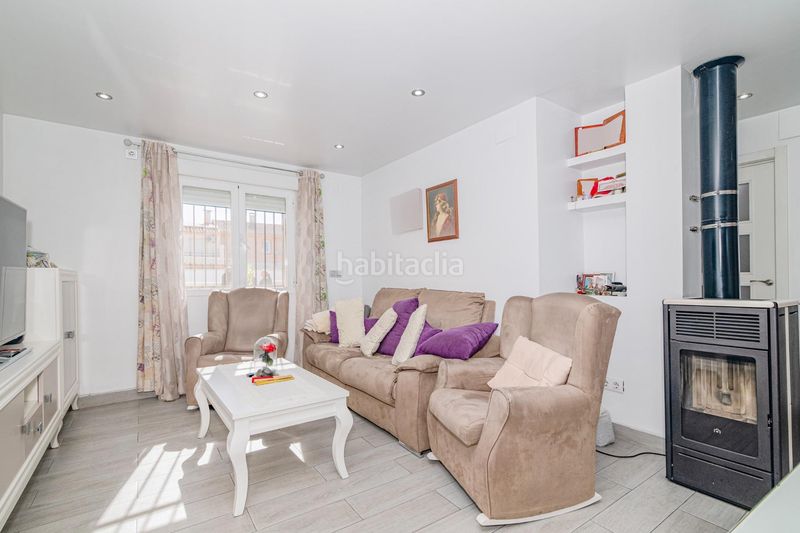 Foto 18f0304e-4d97-4aba-bac3-30dd83e2f941. Casa amb aparcament piscina a Cijuela