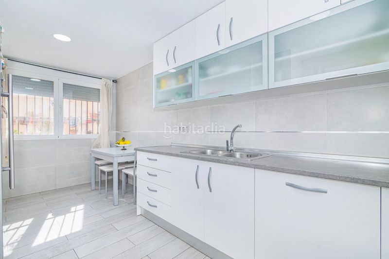 Foto fda08d9f-62dc-41e4-ba1b-d51f2dc160fc. Casa amb aparcament piscina a Cijuela