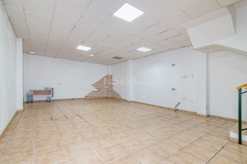 Foto cf1b5653-2c45-47f3-aa09-3a481a7f4d2b. Casa amb aparcament a San Antón Armilla