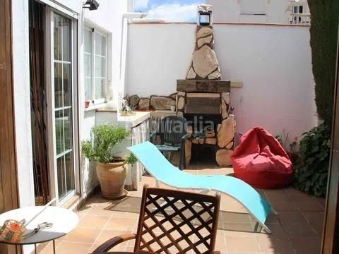 Foto 3f632aac-a8f0-4f77-8227-7e42146fcc6b. Casa adossada amb calefacció piscina a Aljomahima - Ermita Gabias (Las)