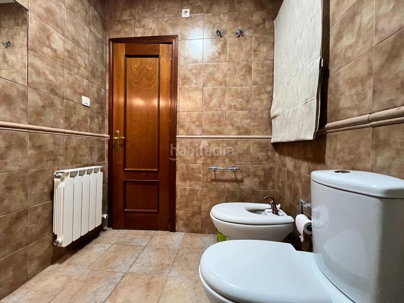 Foto b87a2686-3ecf-4557-bf96-d065e925f5f4. Casa adossada amb calefacció aparcament piscina a Gabias (Las)