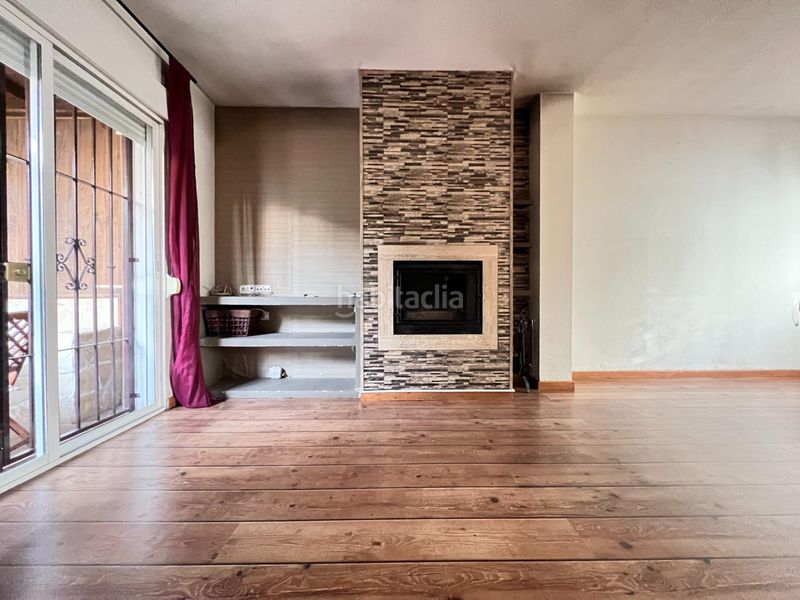 Foto dce390ab-6731-4315-95bb-b555c313d147. Casa adossada amb calefacció aparcament piscina a Gabias (Las)