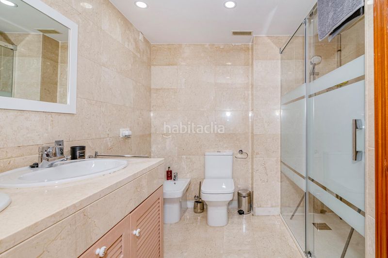 Foto b59a776a-aed0-41b4-a80a-bb096f166ccc. Casa adossada amb calefacció aparcament a San Miguel Armilla