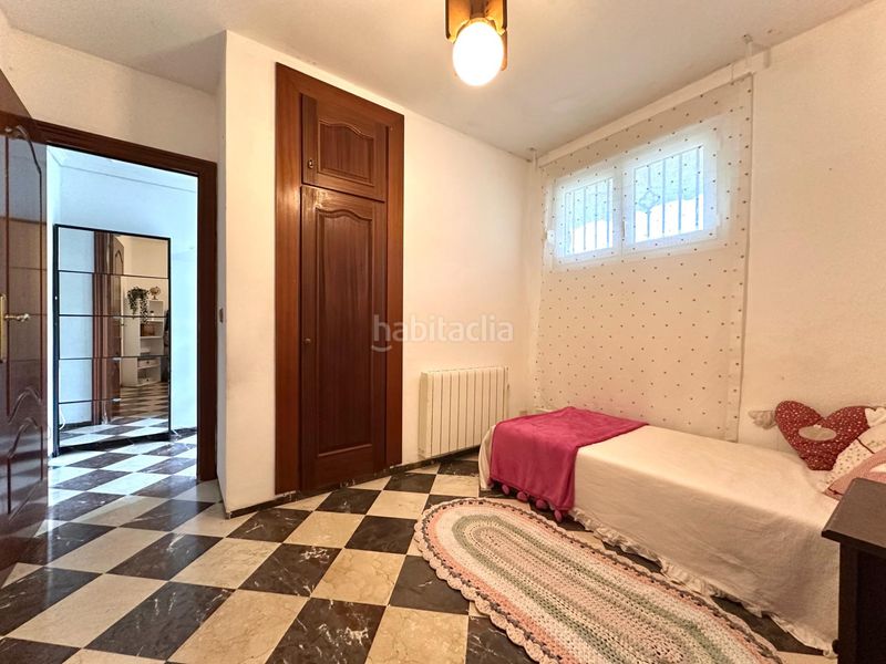 Foto d4de2fde-4fc3-4564-a77f-38c7f22b3c88. Pis amb calefacció aparcament piscina a Cenes de la Vega