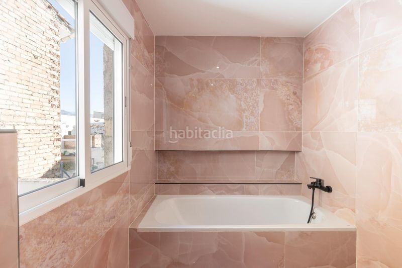 Foto 6542d134-89e8-4f6c-8c52-e7c04208a764. Casa a Ayuntamiento Alhendín