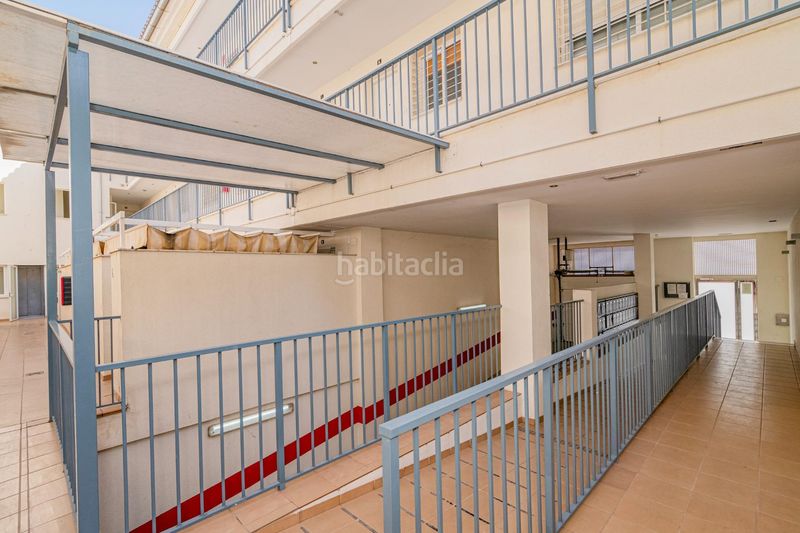 Foto 2c1b6a28-ae47-43d3-8d62-852e0df0fcb6. Pis amb aparcament a Albolote
