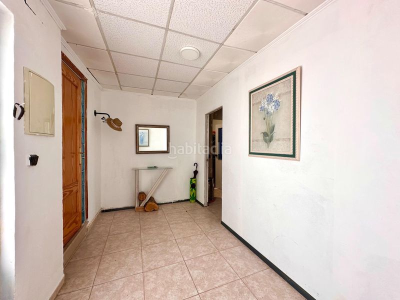 Foto bf9ff2eb-8ea4-4a85-ad5a-b6fb6ecb8d2c. Casa amb aparcament a Dúrcal