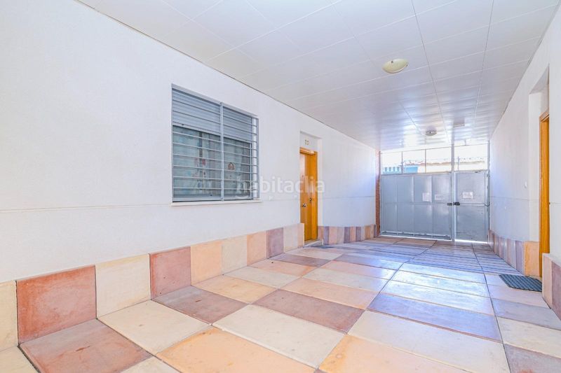 Foto d6b92102-e38c-4daf-a715-7eb34e5fb190. Pis a calle Peligros a Peligros