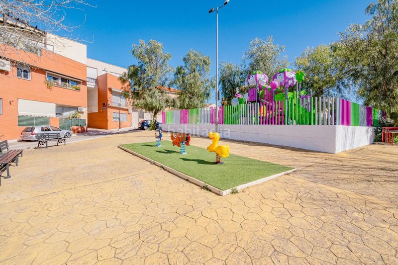Foto f4bb5572-b431-40c8-96b3-aa2169d11770. Pis a calle Peligros a Peligros
