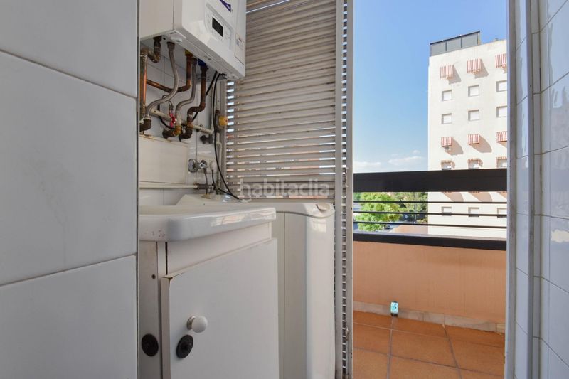 Foto f617f984-99d6-4d30-996e-9e784d9f8441. Pis amb calefacció piscina a Cerrillo de Maracena - Periodistas Granada