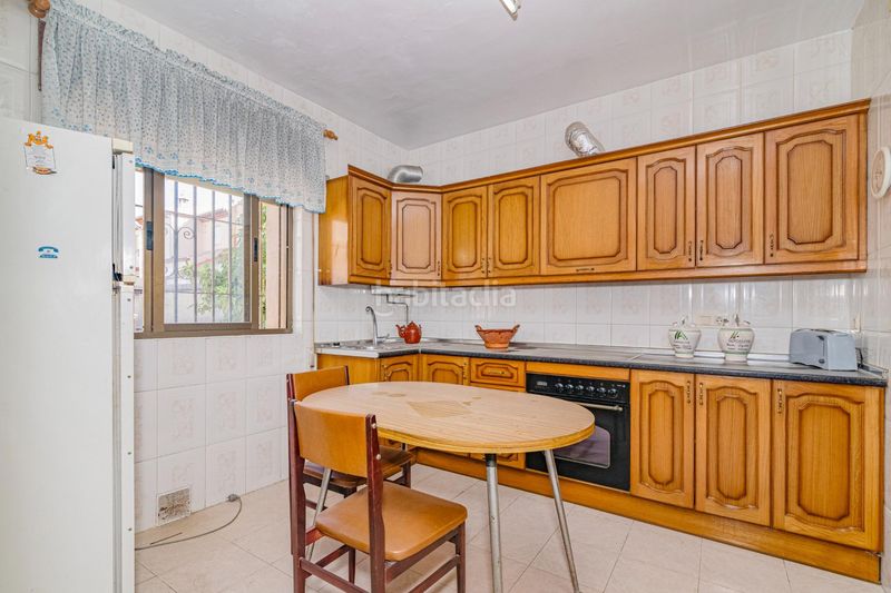 Foto 807a1e18-5d91-4dd7-abc6-1b0bf7d5e6f8. Casa amb aparcament a Ambroz Vegas del Genil