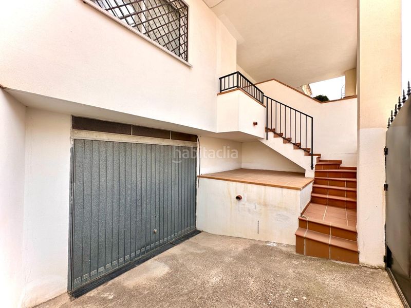 Foto ecdfa526-824f-4d0b-b984-966f3b9804fe. Casa adossada amb calefacció aparcament a Huétor Vega
