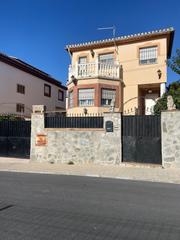 Chalet  Calle maestro breton. Chalet independiente en jun