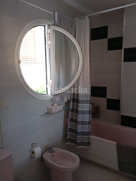 Foto 62b68671-3fa8-479e-bf42-c9483886384b. Xalet amb calefacció aparcament a Fuente Vaqueros