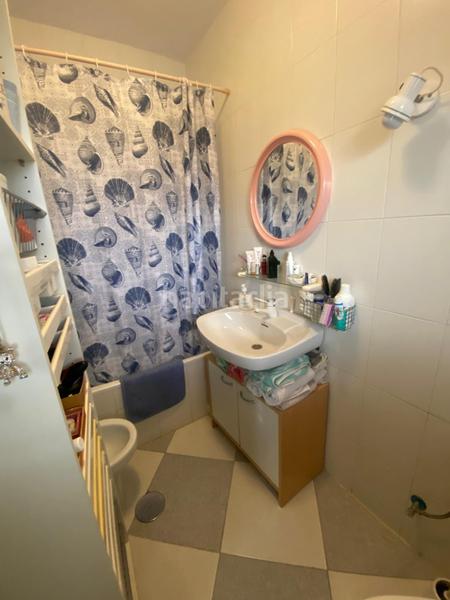 Foto dc4068ce-7597-4034-a171-37a15a8931f0. Casa pareada casa con negocio en Padul